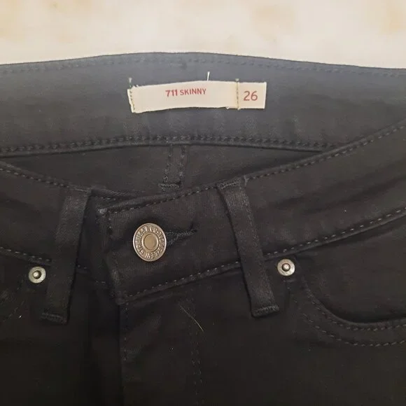 NWOT❗️Levi Strauss & Co. 711 Skinny Jeans Mid Rise W26 L30. - Picture 2 of 4